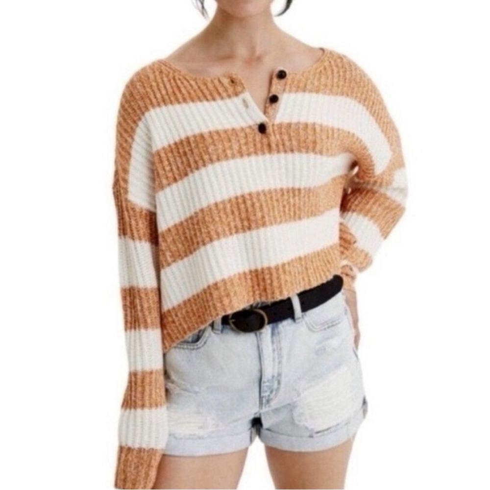 American Eagle Outfitters Tan and Cream Striped Cropped Sweater